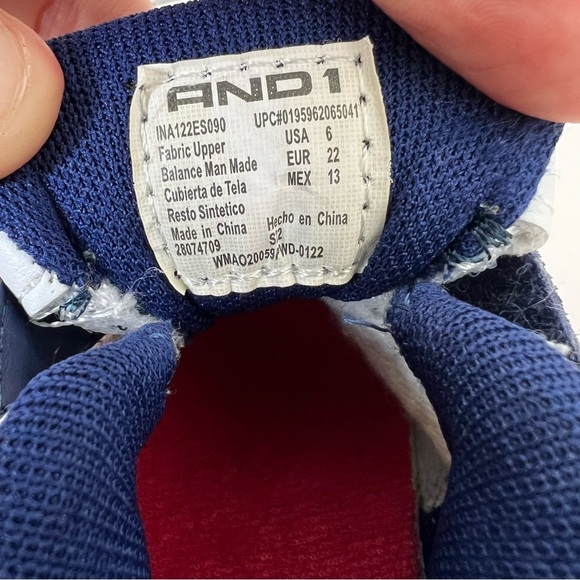 Jordan And1 Toddler White and Blue Sneakers Size 6 - Picture 7 of 8